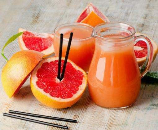 Почему грейпфрутовый сок может быть опасным для здоровья?