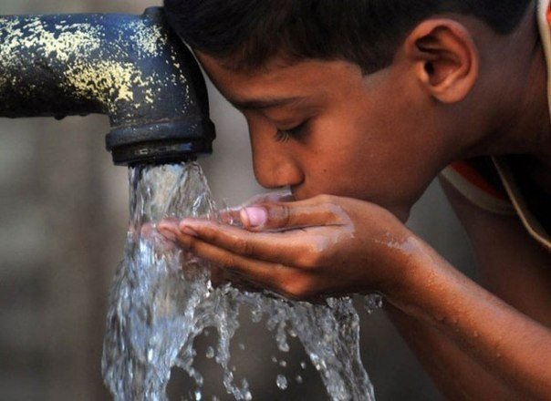 10 причин пить больше чистой воды