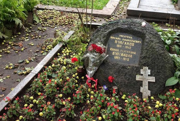 Тайное завещание Булгакова. Эта история выглядит абсолютно неправдоподобной...