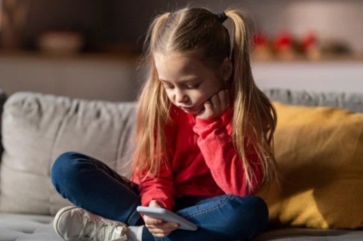 Австралия запретила доступ несовершеннолетних к соцсетям