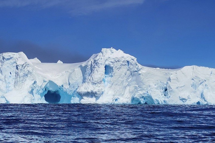 Антарктический ледник отступает быстрее всего в современной истории