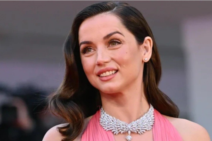 Ана де Армас признана самой красивой актрисой 2025 года