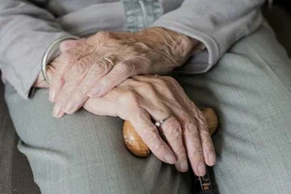 Точка перелома: когда наступает настоящая старость Точка перелома: когда наступает настоящая старость